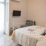 Bed & Breakfast Elegant Lena *