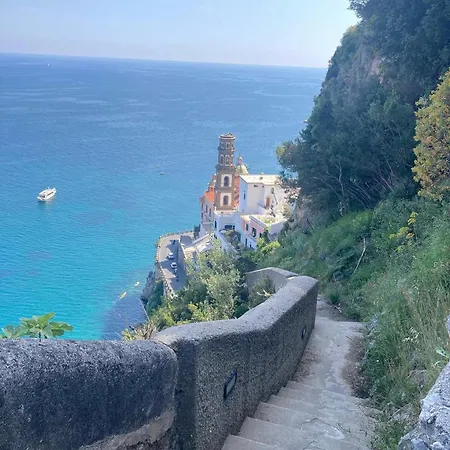 Elegant Lena Nocleg ze śniadaniem *