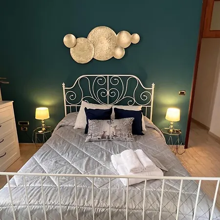 Elegant Lena Bed & Breakfast