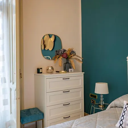 Elegant Lena Bed & Breakfast