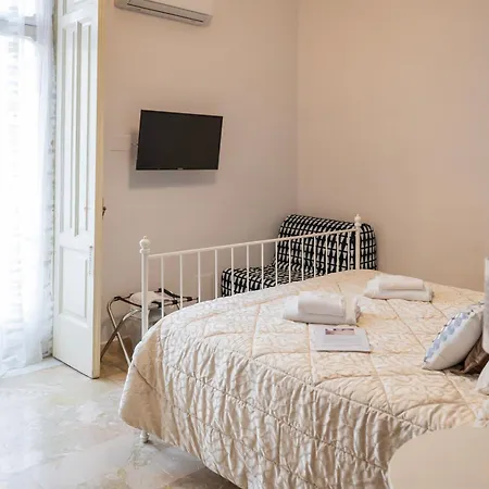 Bed & Breakfast Elegant Lena *