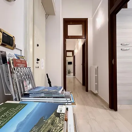 Elegant Lena Bed & Breakfast Salerno