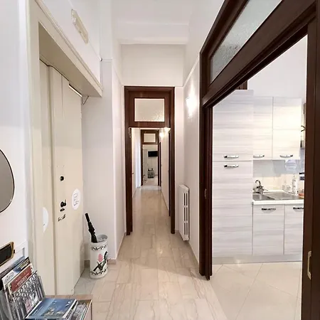 Elegant Lena Bed & Breakfast Salerno