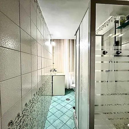Elegant Lena Bed & Breakfast Salerno