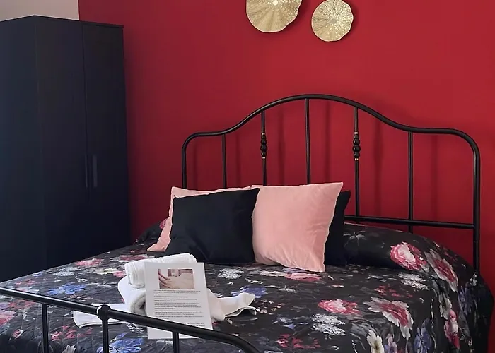 Elegant Lena サレルノ